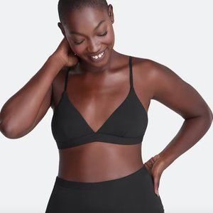 MeUndies Feel Free Triangle Bralette - Med NWT